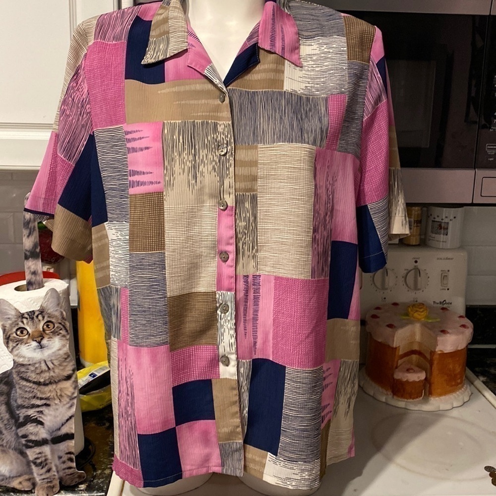 R womens Alia casual short sleeve button front shirt size 16P. EUC